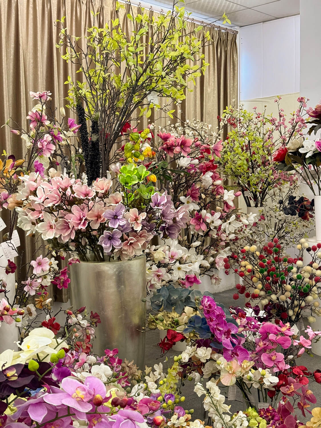 Weiyu Silkflowers contact image